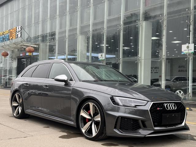 Audi RS 4