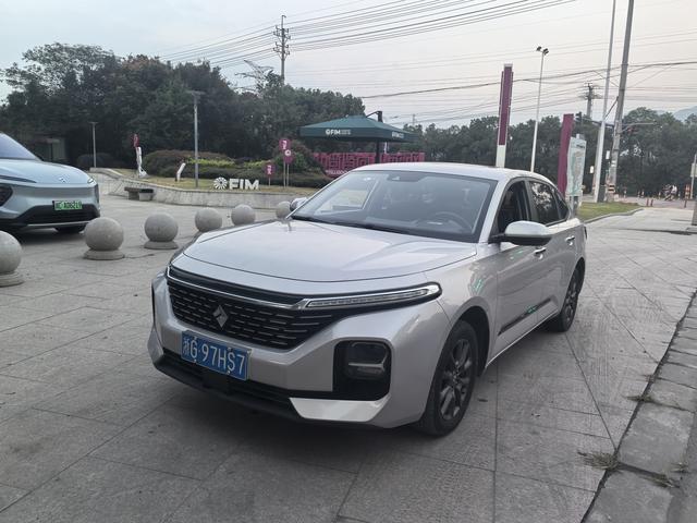 Baojun RC-5