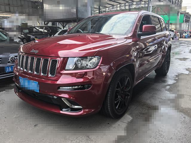 Jeep Grand Cherokee SRT