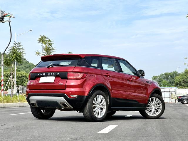 Lu Feng Landwind X7