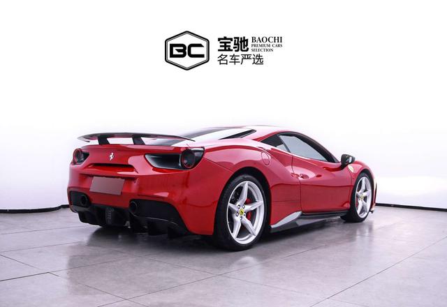 Ferrari 488