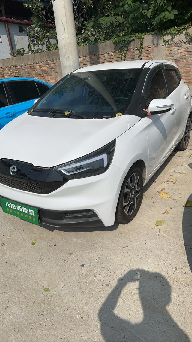 Jiangling Yizhi EV3