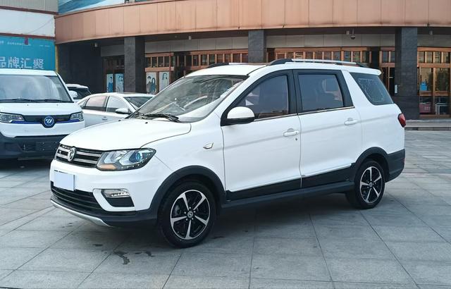 Dongfeng Fengon 370