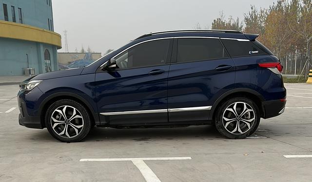 BAIC Beijing EX5