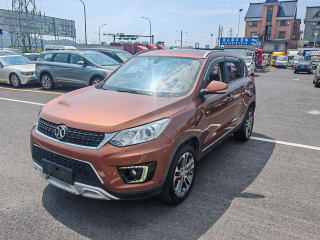 BAIC Shenbao X35