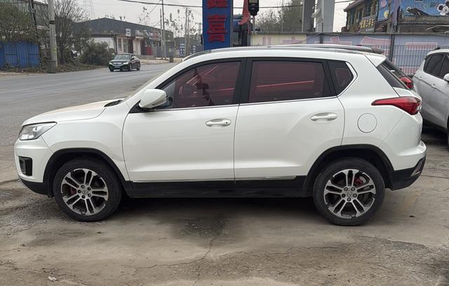 BAIC Shenbao X35