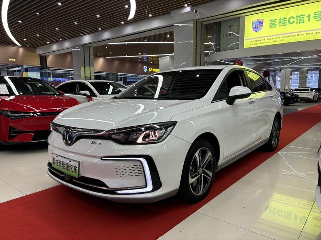 BAIC Beijing EU5