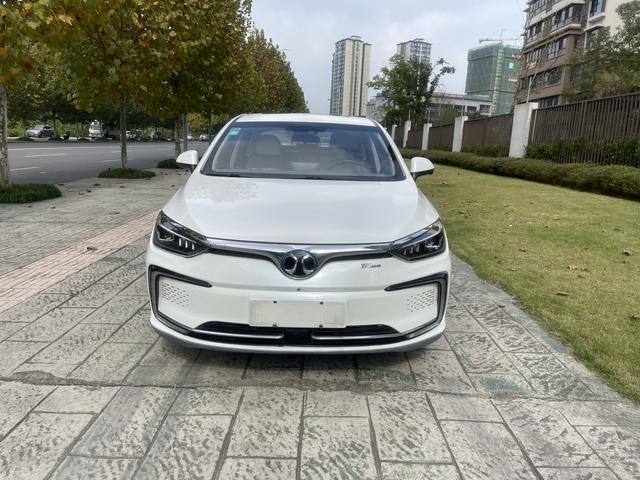 BAIC Beijing EU5