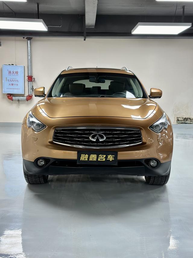 Infiniti FX