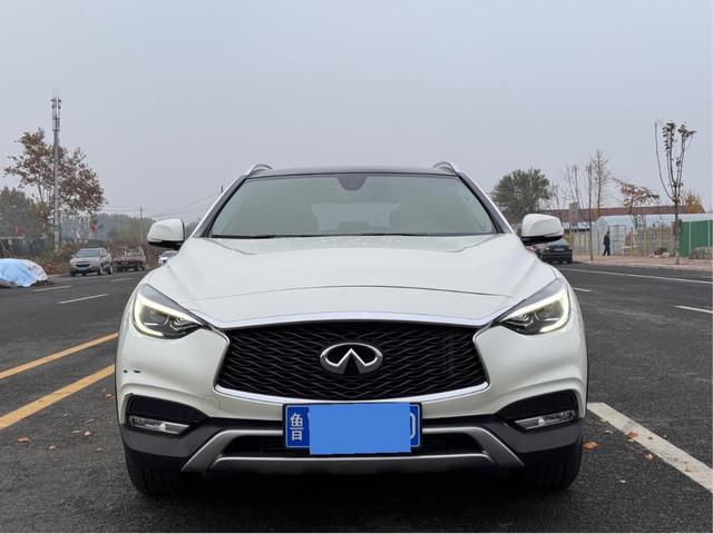 Infiniti QX30