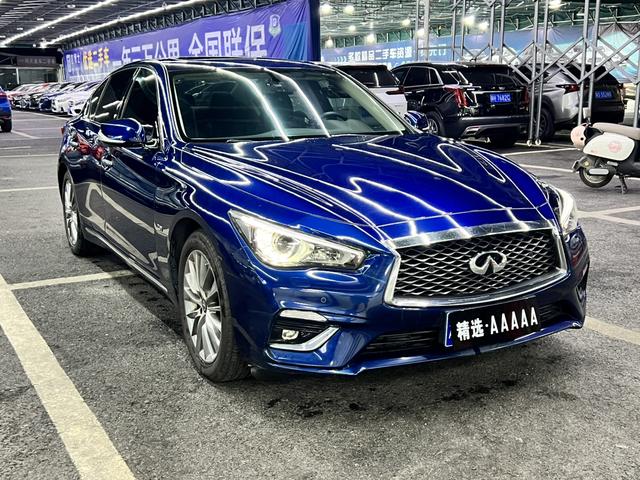 Infiniti Q50L