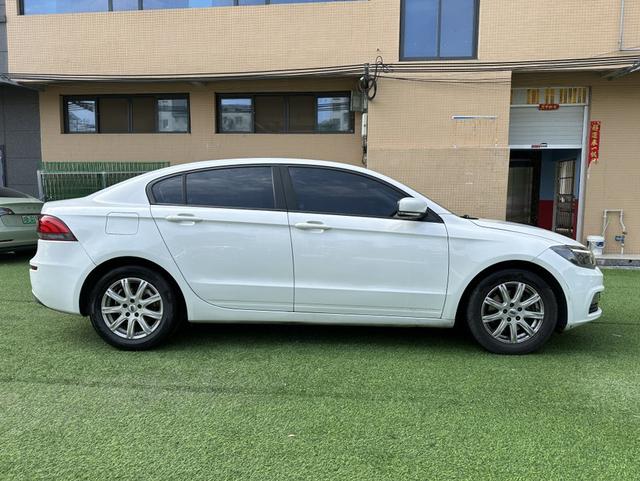 Qoros 3