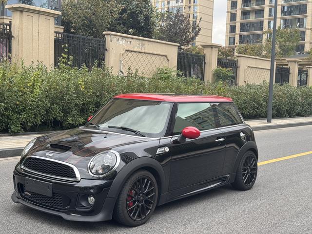 MINI JCW