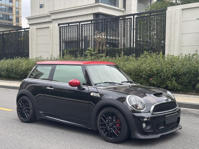 MINI JCW