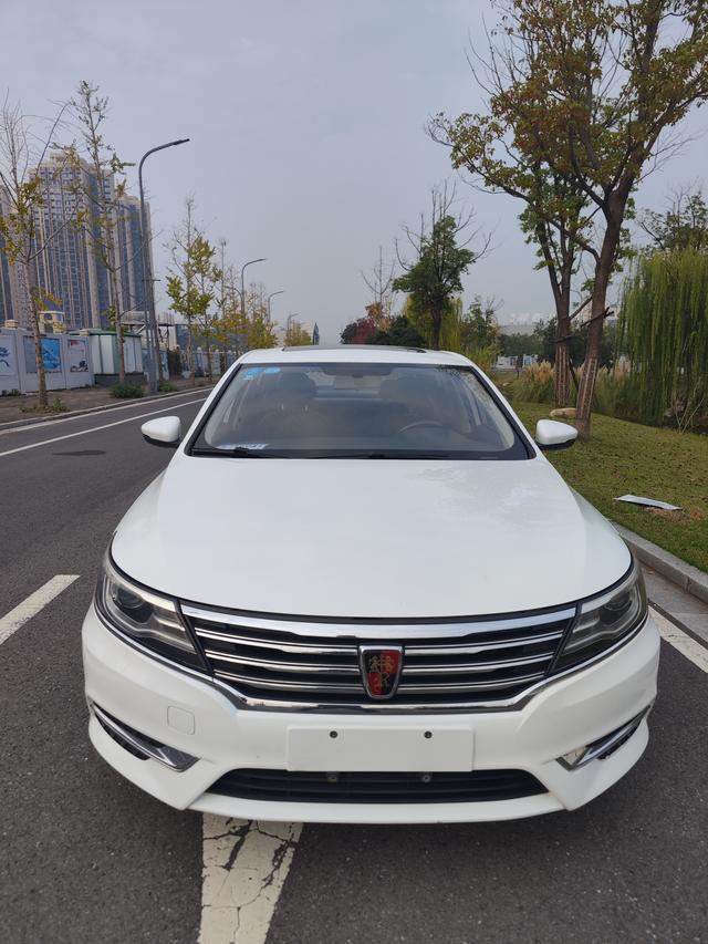 Roewe i6