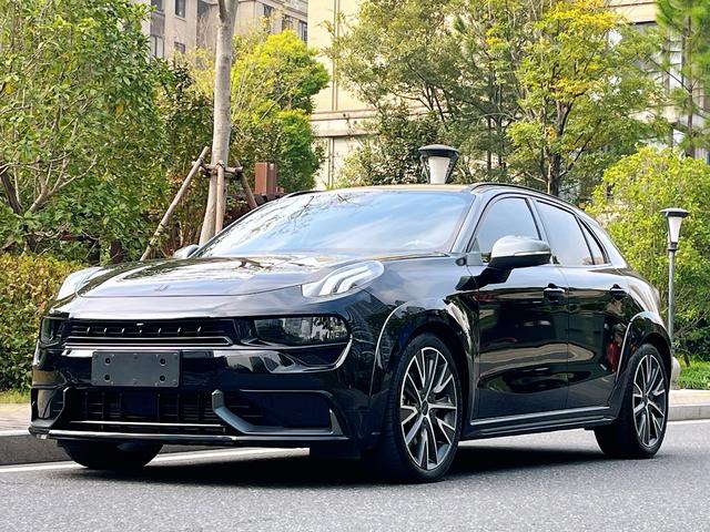 Lynk & Co 02 Hatchback