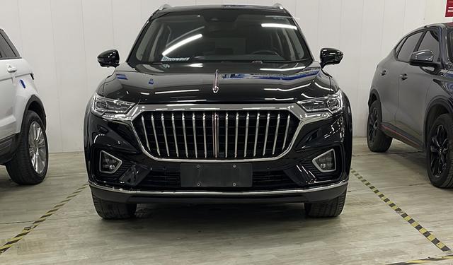 Hongqi HS5