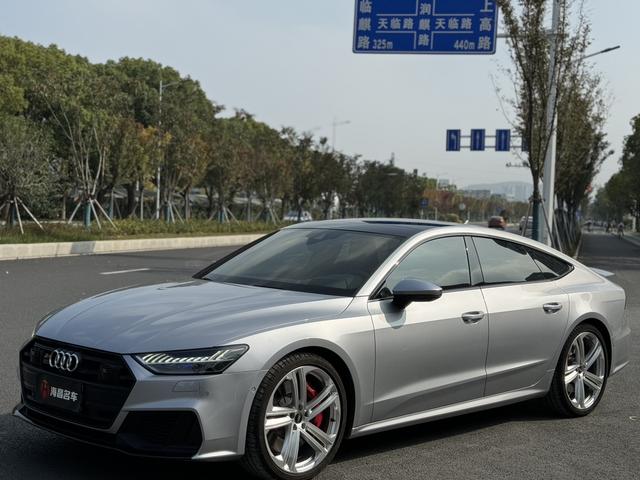 Audi S7