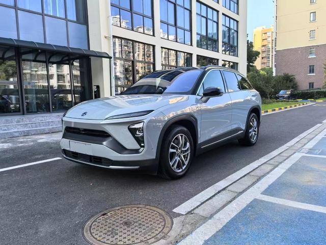 NIO ES6