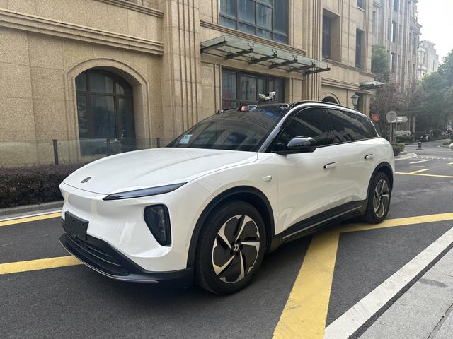 NIO ES6