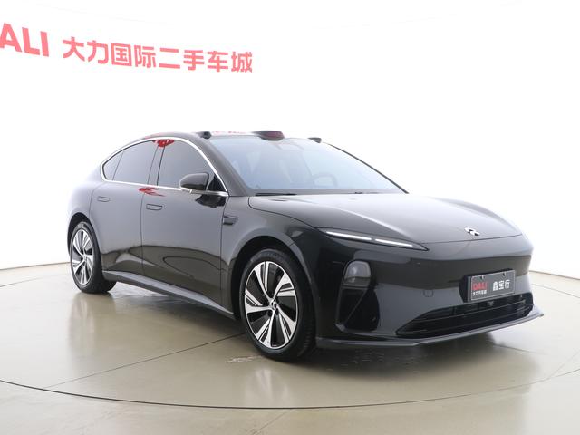 NIO ET5