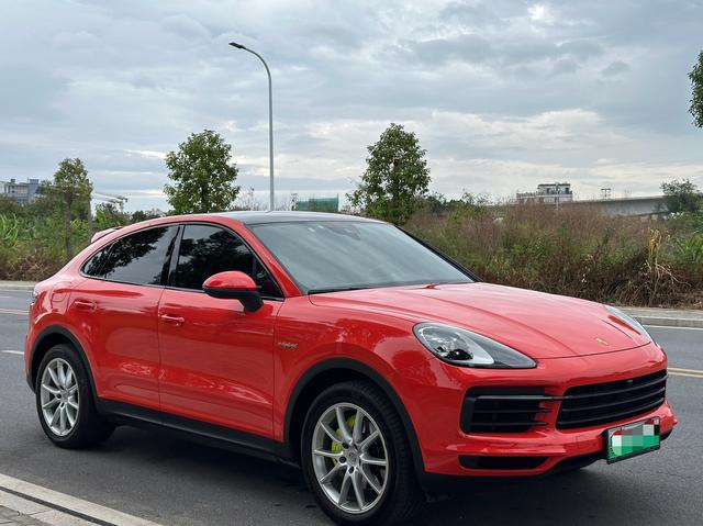 Porsche Cayenne Coupé E-Hybrid