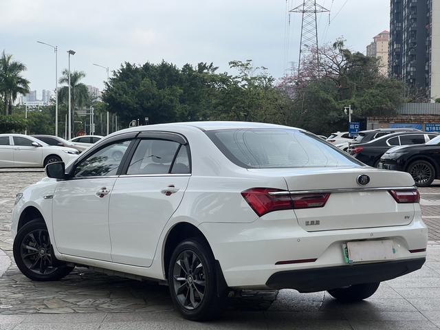 BYD QinEV