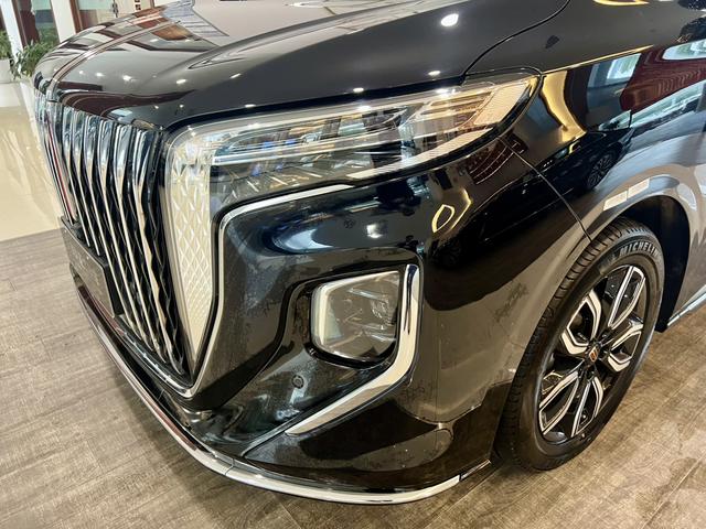 Hongqi HQ9