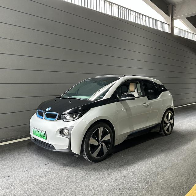 BMW i3 (imported)