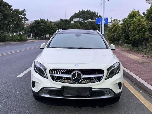 Mercedes-Benz GLA (imported)