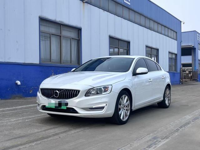 Volvo S60 PHEV