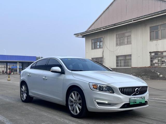 Volvo S60 PHEV