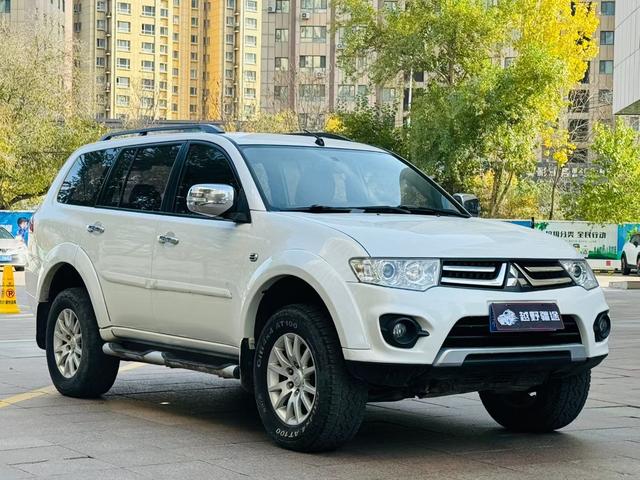 Mitsubishi Pajero Jinchang