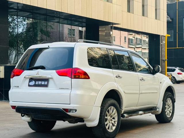 Mitsubishi Pajero Jinchang