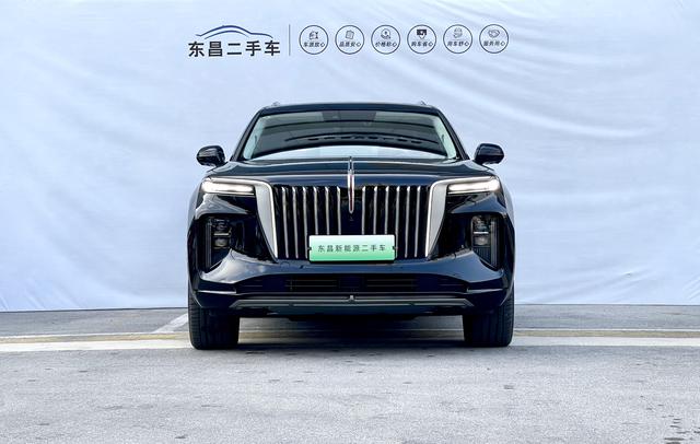 Hongqi E-HS9