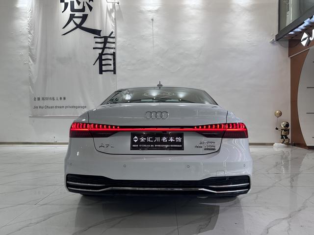 Audi A7L