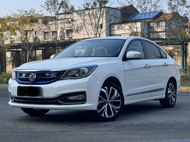 Dongfeng Fengshen E70