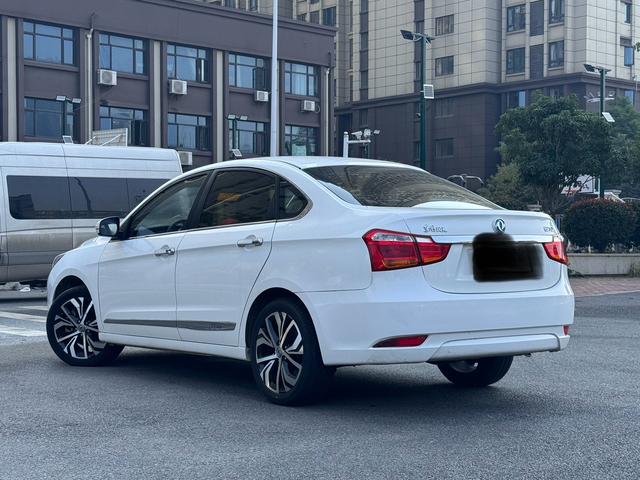 Dongfeng Fengshen E70