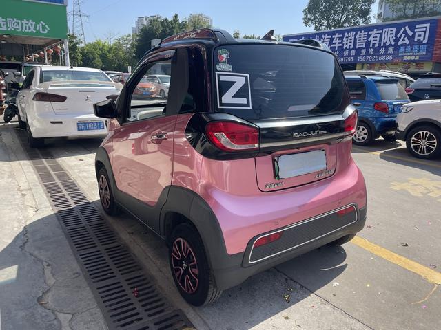 Baojun E100