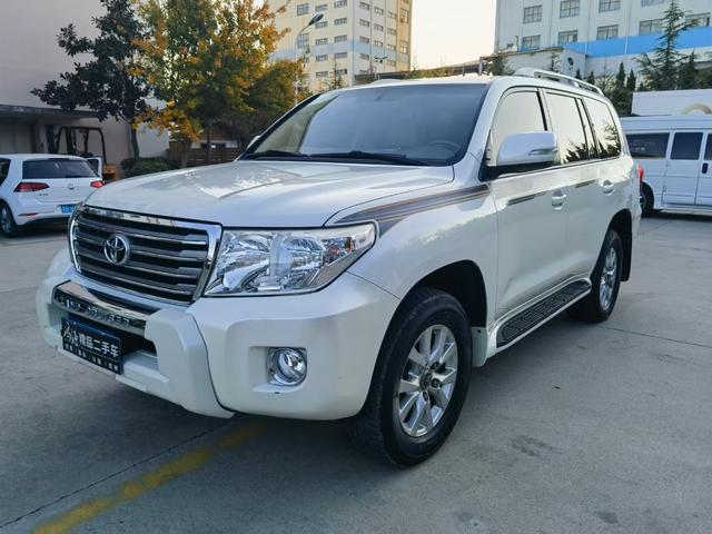 Toyota Land Cruiser (imported)