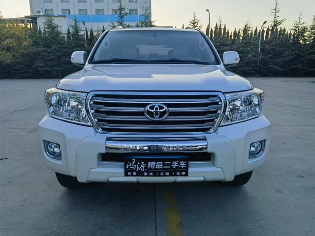 Toyota Land Cruiser (imported)