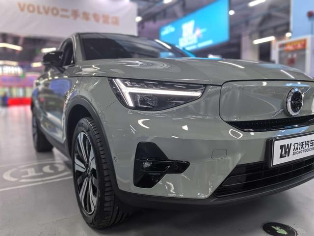 Volvo C40 EV