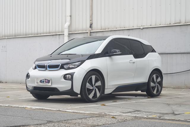 BMW i3 (imported)