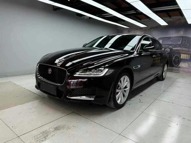 Jaguar XFL