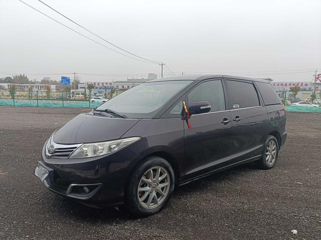 BYD M6