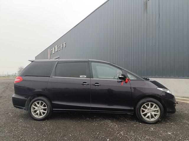 BYD M6