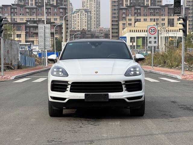 Porsche Cayenne Coupe