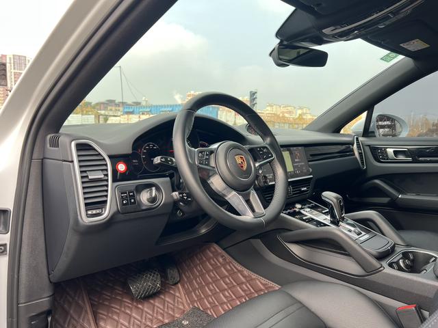 Porsche Cayenne Coupe