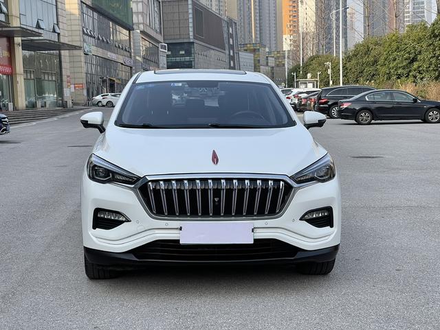 Hongqi E-HS3