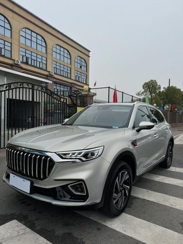 Hongqi HS5